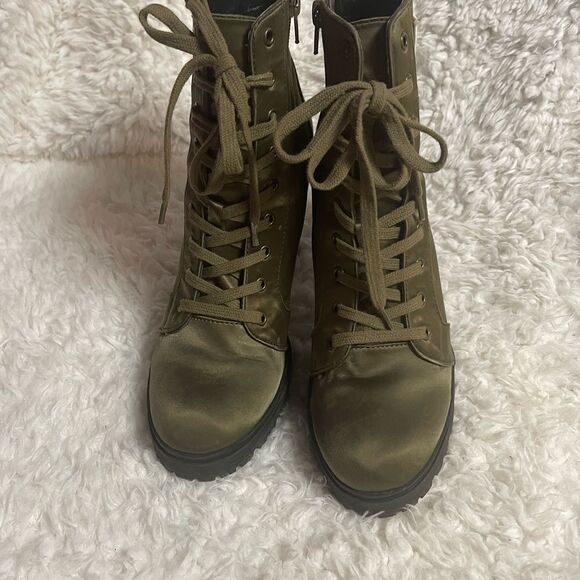 Steve Madden Laurie Fabric Satin olive green lace up heels boots.SZ 10M - Picture 4 of 11